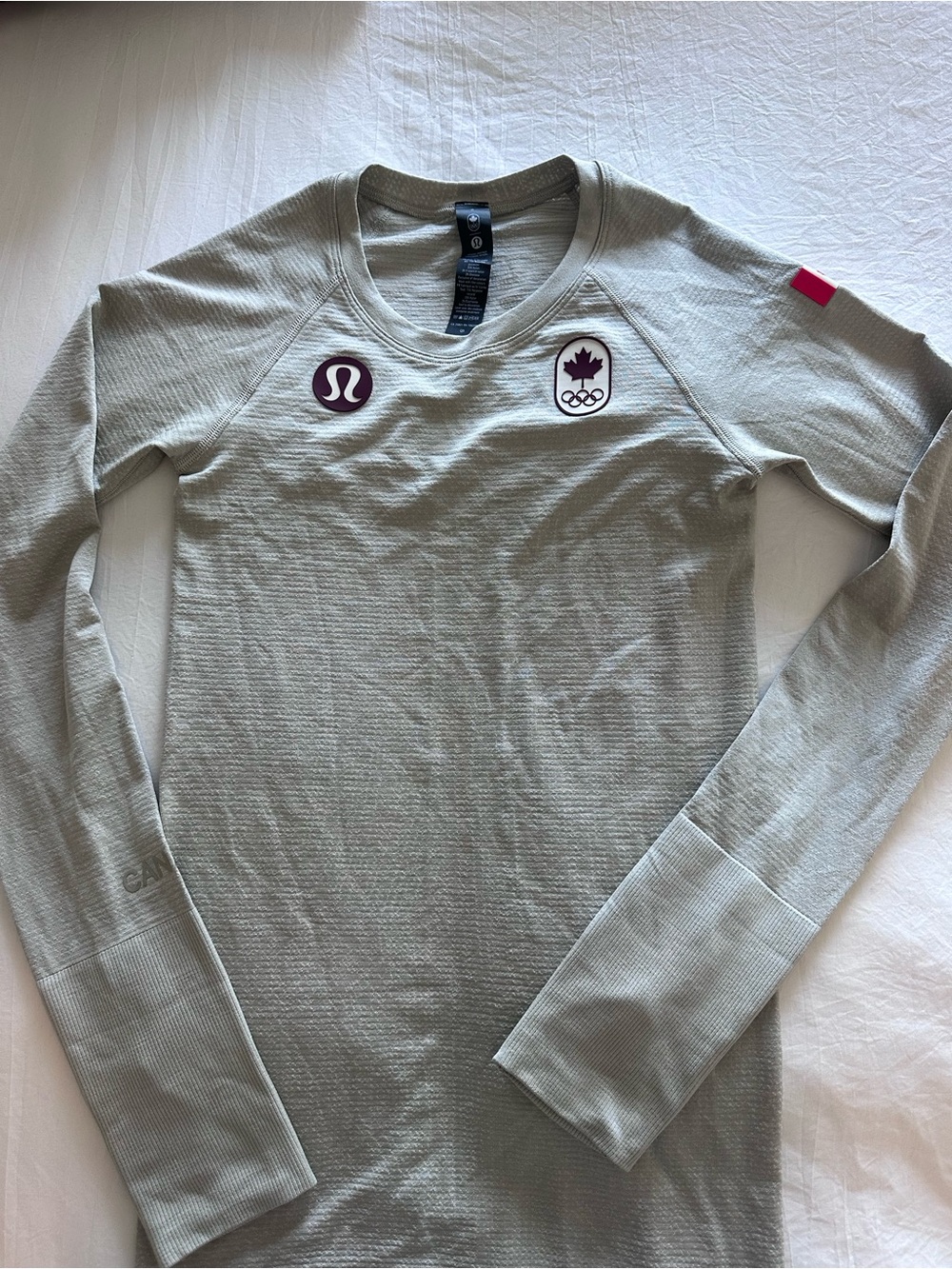 Lululemon olympic athletica Long-Sleeve Seamless Crew - Light Olive